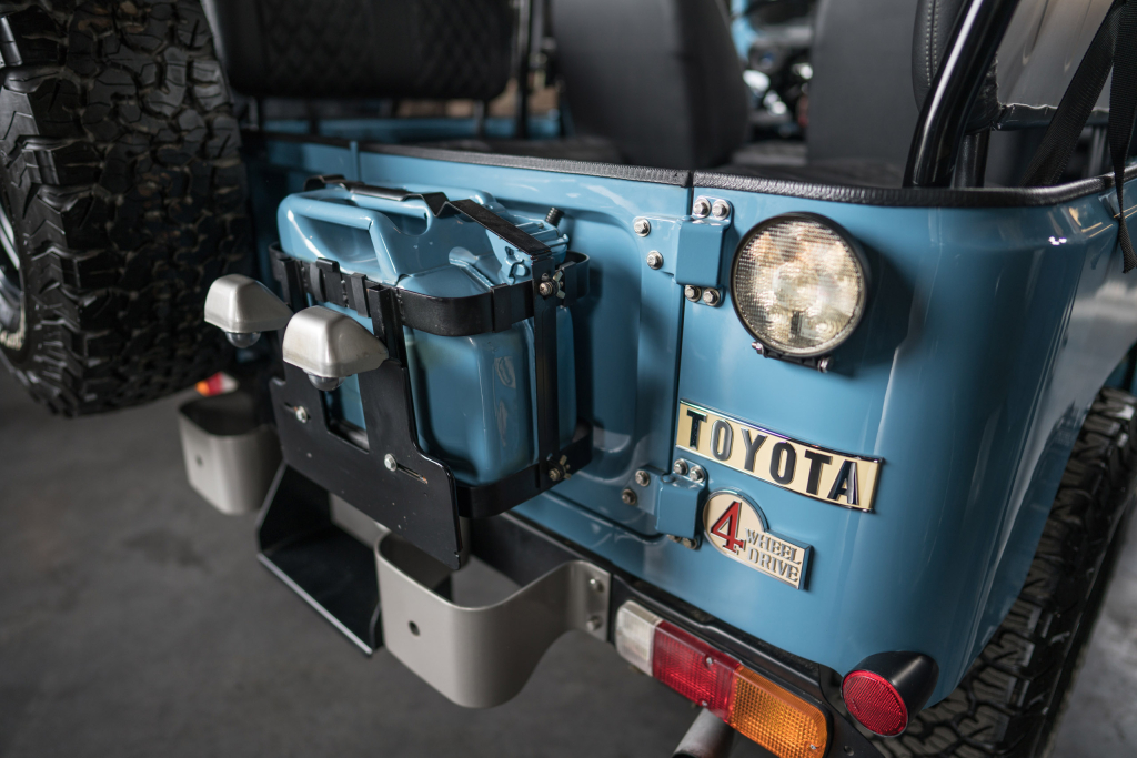 Classic Car Club - Gears on the Piers Overland Edition