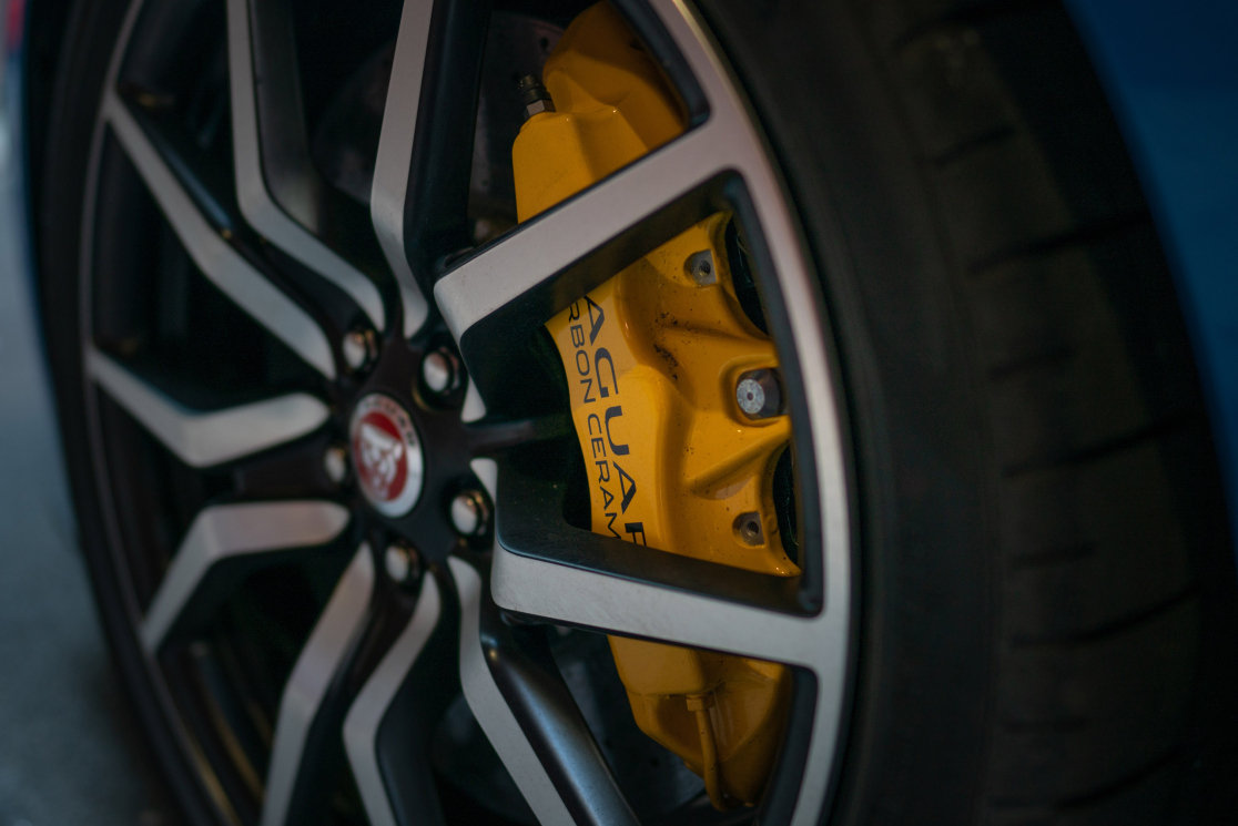 Freshness Mag - 2020 Jaguar F-Type SVR