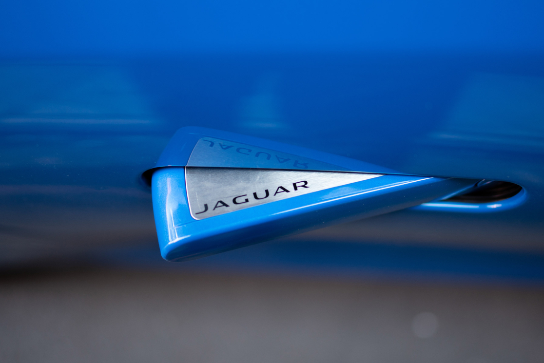 Freshness Mag - 2020 Jaguar F-Type SVR